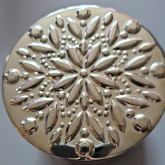 Strawberry snowflakes candle - Picture 3 of 3